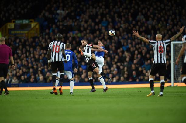 穆勒始终将 穆勒始终将